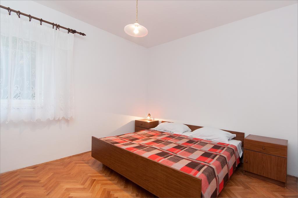 Apartamento Maslinov Hlad Barbat na Rabu Habitación foto